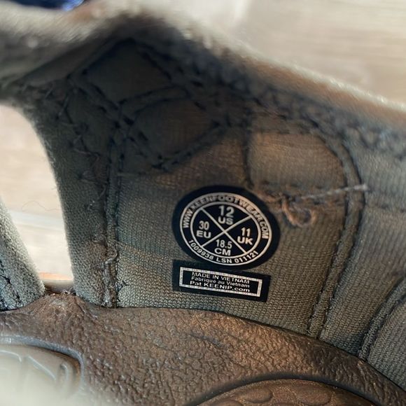 Keen Newport H2 Waterproof Blue Depths Gargoyle Toddler Boy Sz 12 Hiking Sandals - Picture 6 of 10